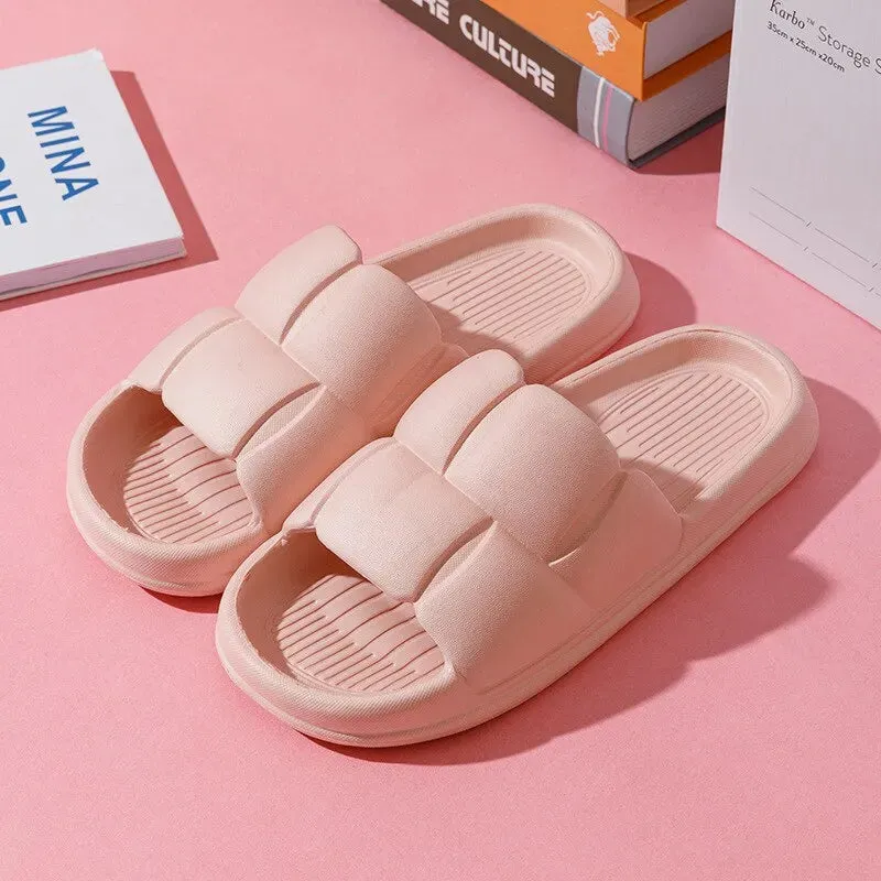 2023 Summer Non Slip Flip Flops for Women Soft Sole Eva Indoor Sandals with Thick Flat Bottom Fashionable Bathroom Slippers for Home 1pc
