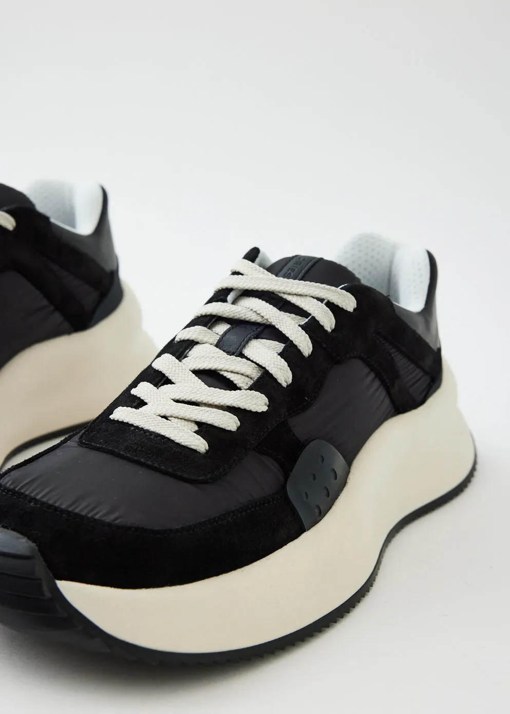 Black Sneaker
