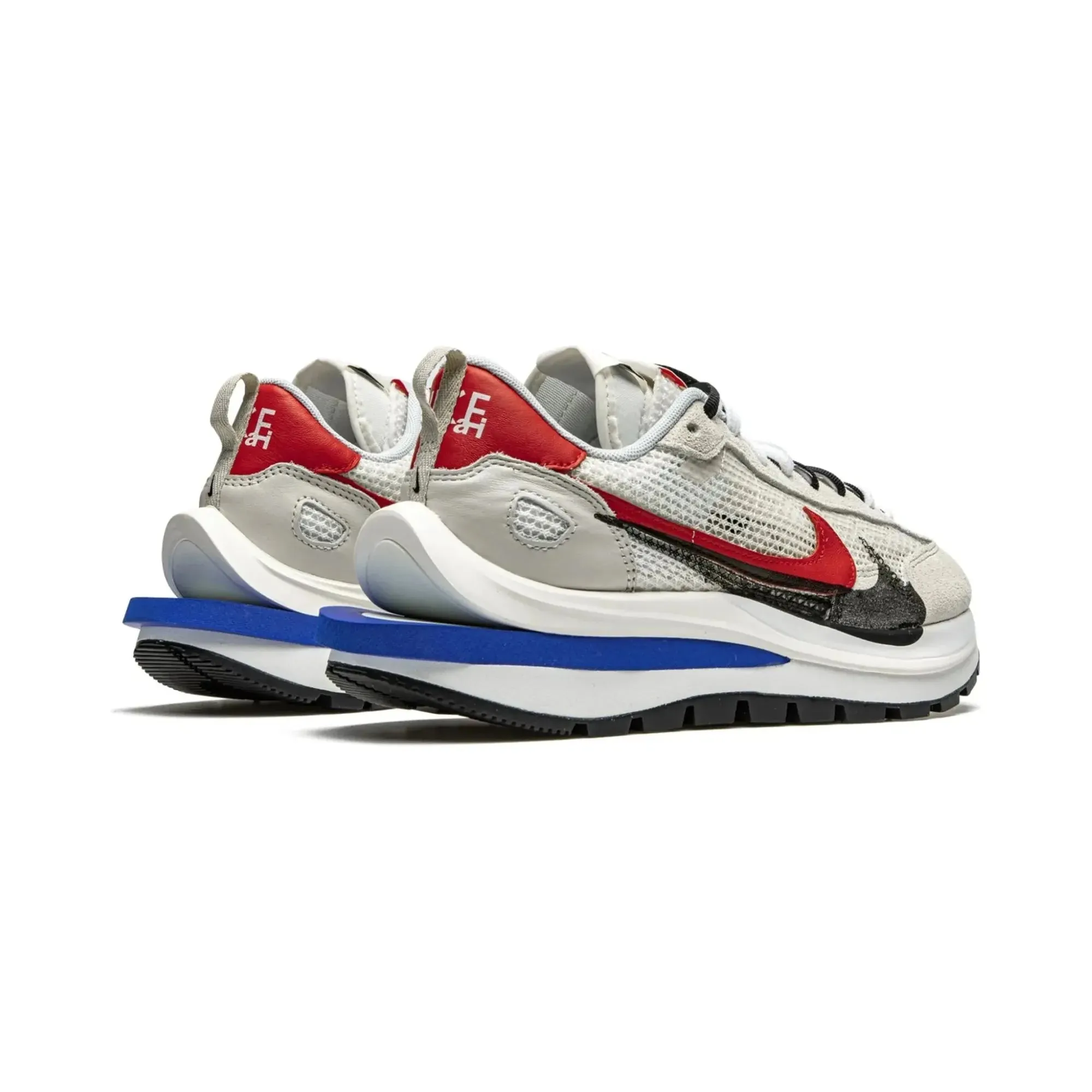 Nike Vaporwaffle Sacai "Fuchsia Game Royal"