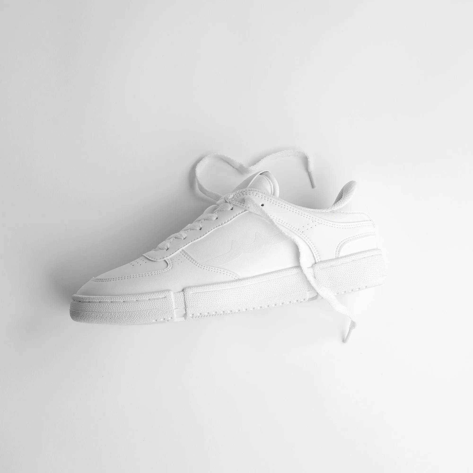 The Surfer Polar White